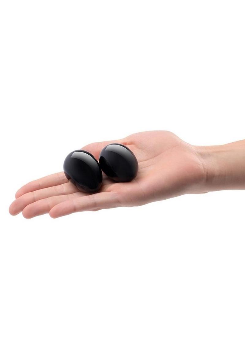 Le Wand Crystal Yoni Eggs Silicone Kegal Balls - Black Obsidian